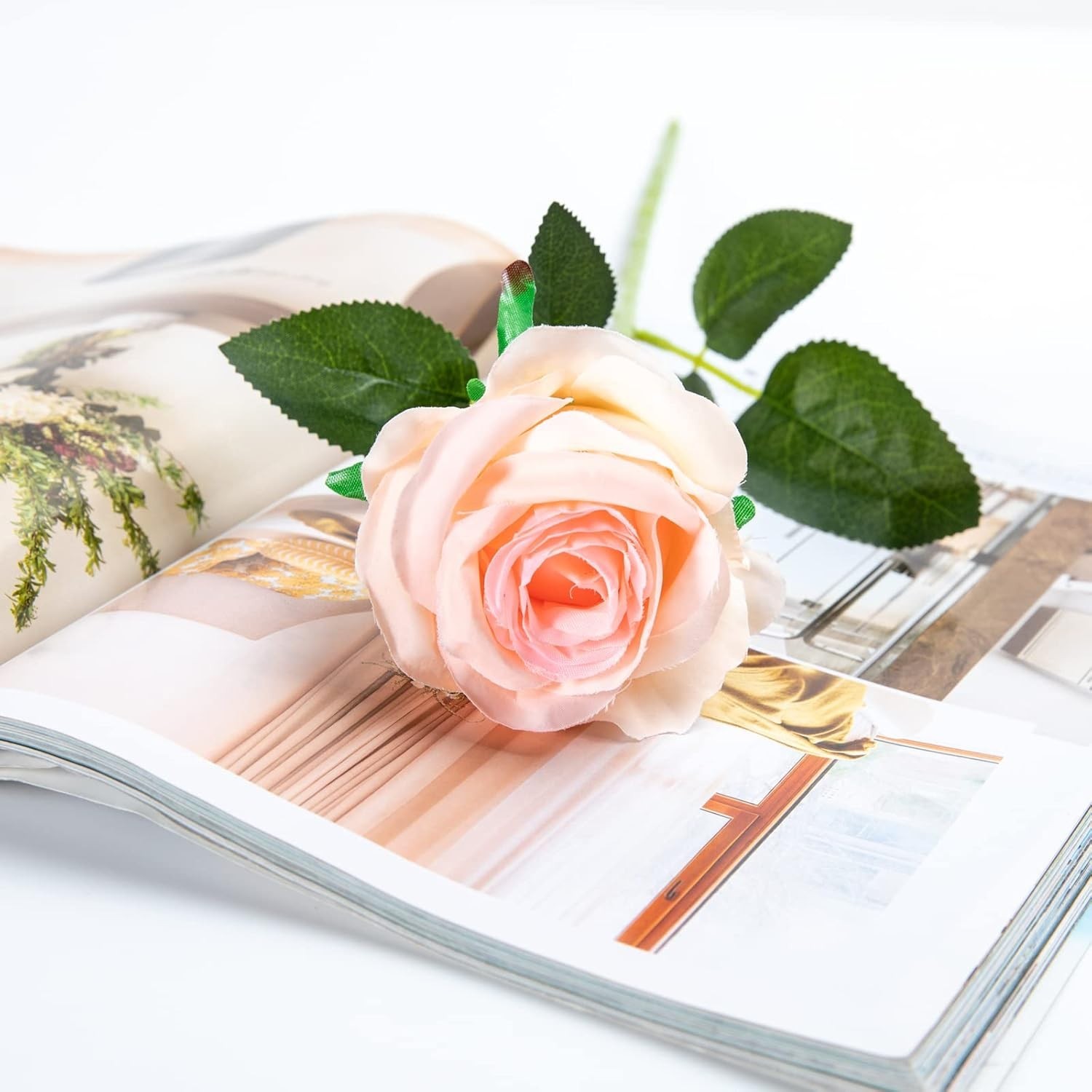 Realistic Gradient Light Pink Roses – 12PCS Long Stem for Everlasting Beauty