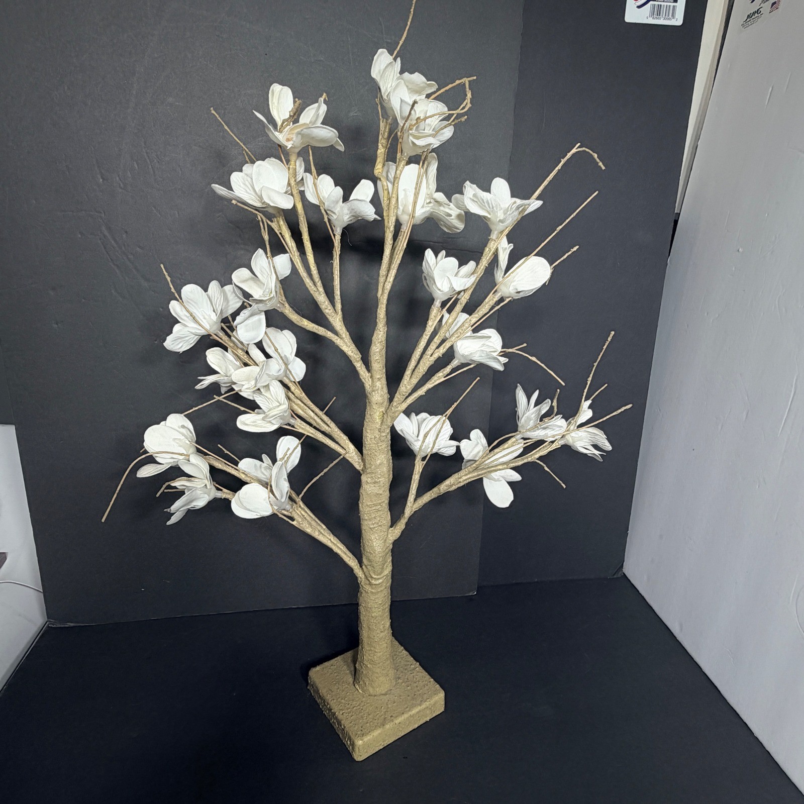 Gorgeous Lighted LED Magnolia Flower Tree White 24” Tabletop Decor Timer 5V DC
