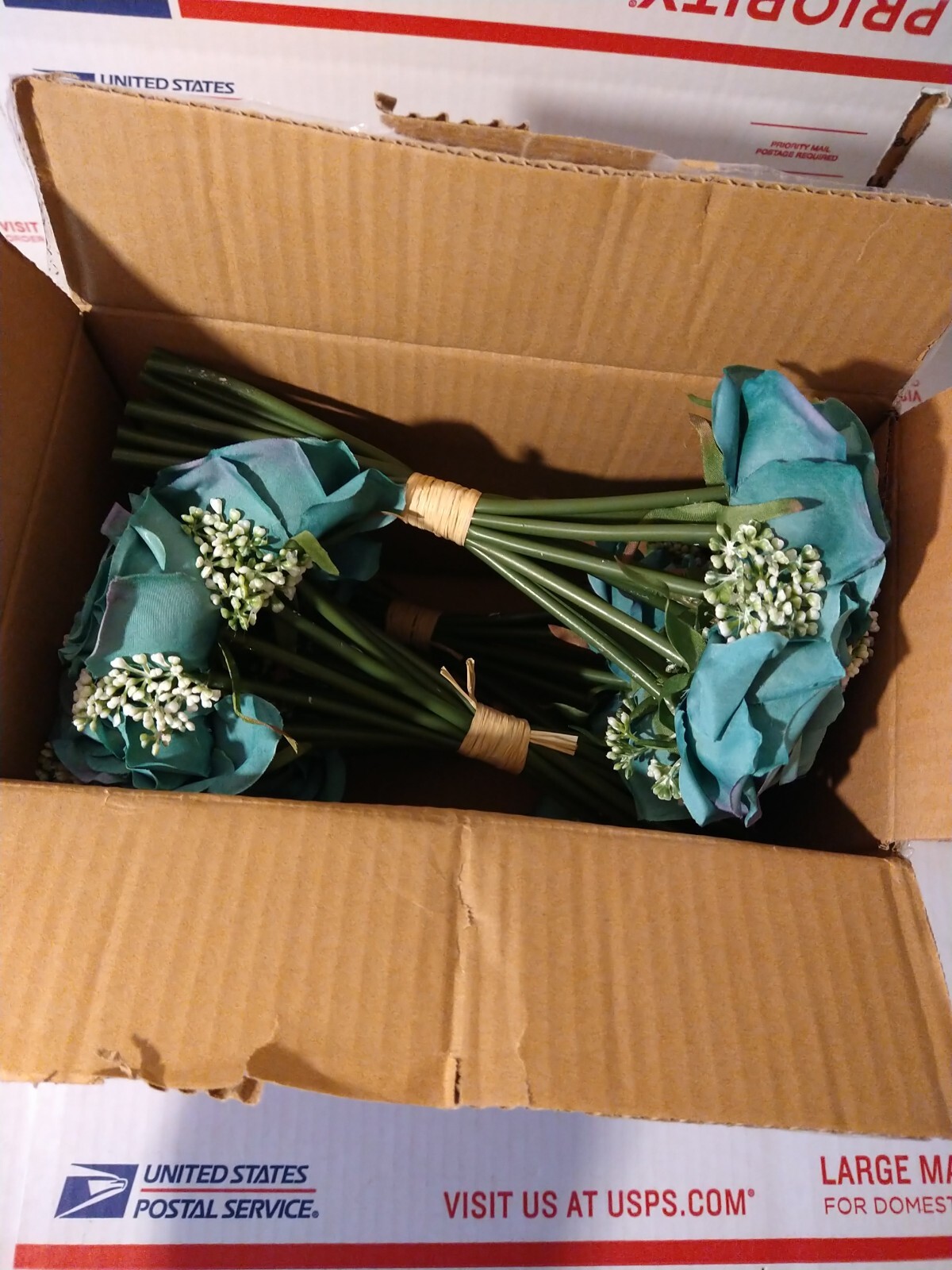 4 PCS Bouquet Dark Green Rose Fake Artificial Flowers with 24 Heads Decoration