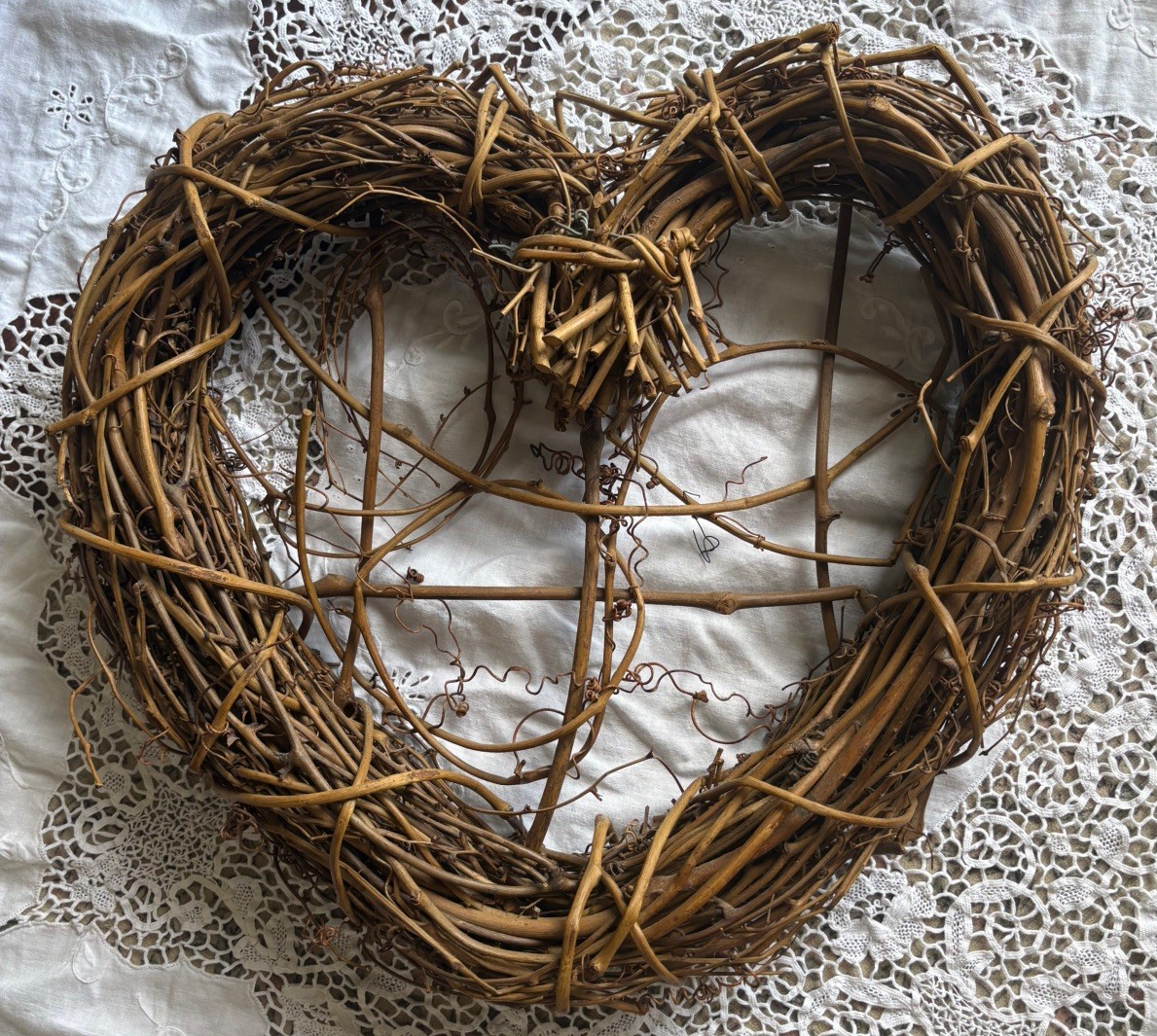 Natural Grapevine Wreath Vintage 18 inch Primitive Farmhouse Decor