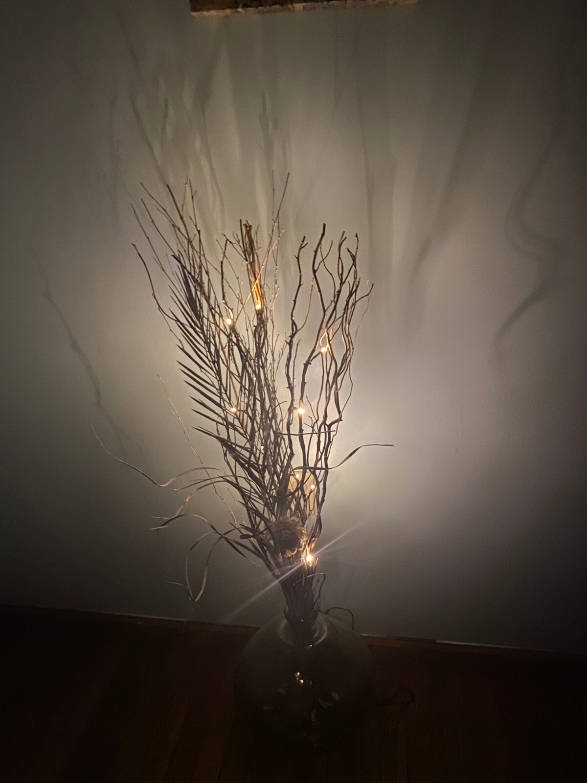 LIGHTSHARE Willow Branch Lighted Natural Decor 36Inch 16LED Brown USB
