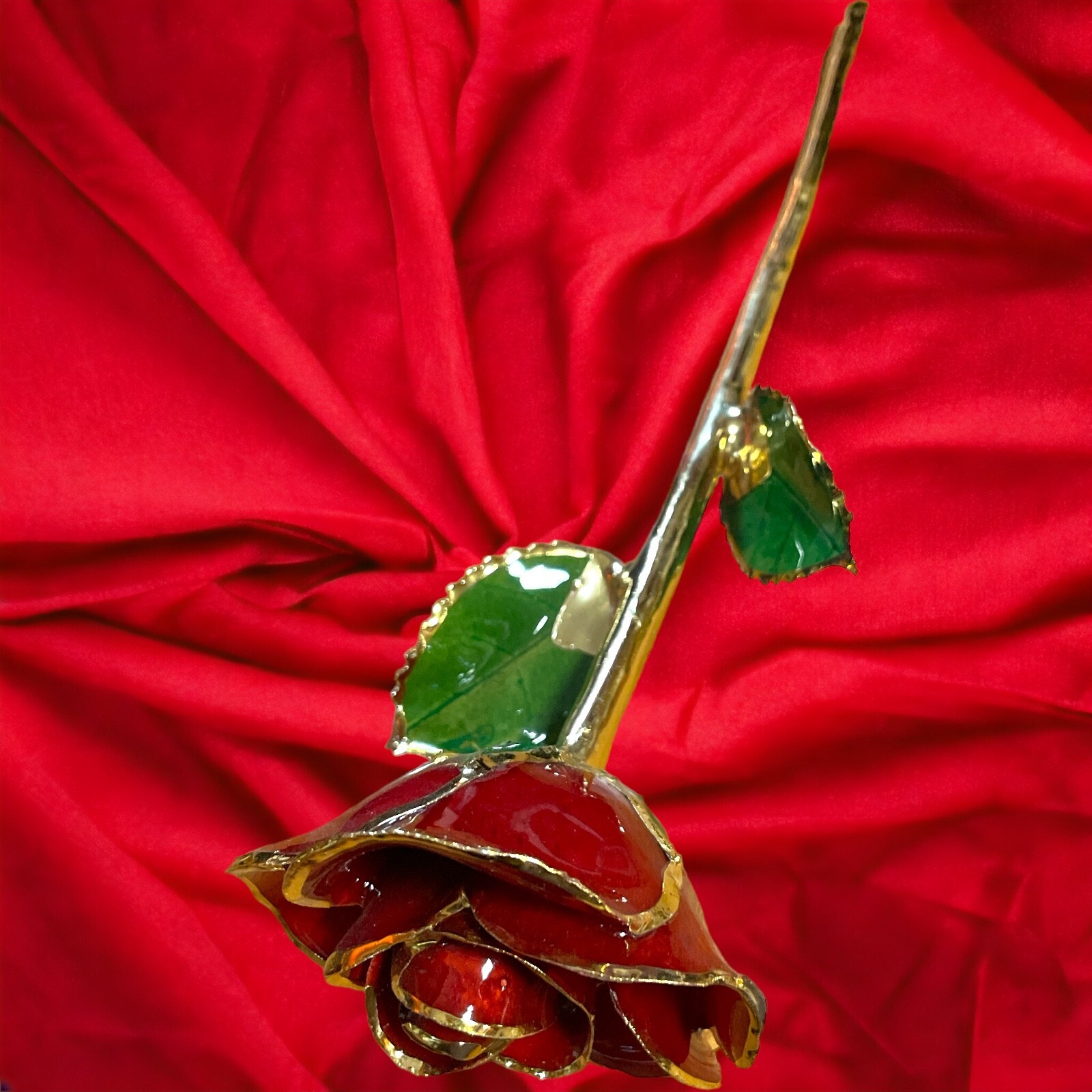 Eternity Rose Red : Rose Glazed & Trimmed with 24K Gold 11″