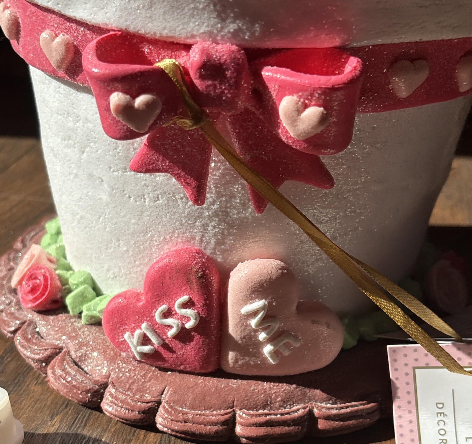 Love birds bouquet of roses decor Cupcakes And Cashmere Valentines New W Defects