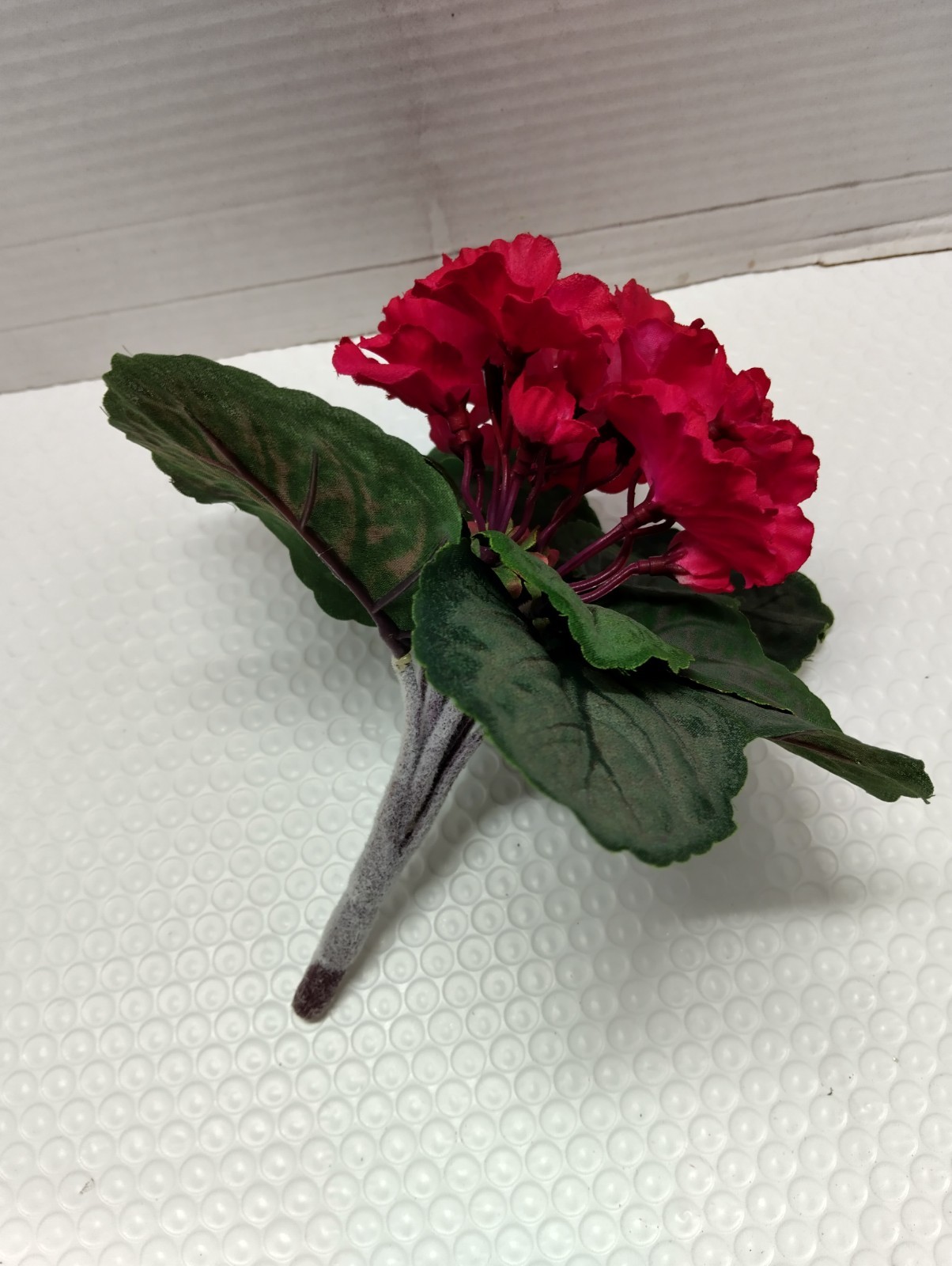 9″ Artificial African violet (Magenta) without pot