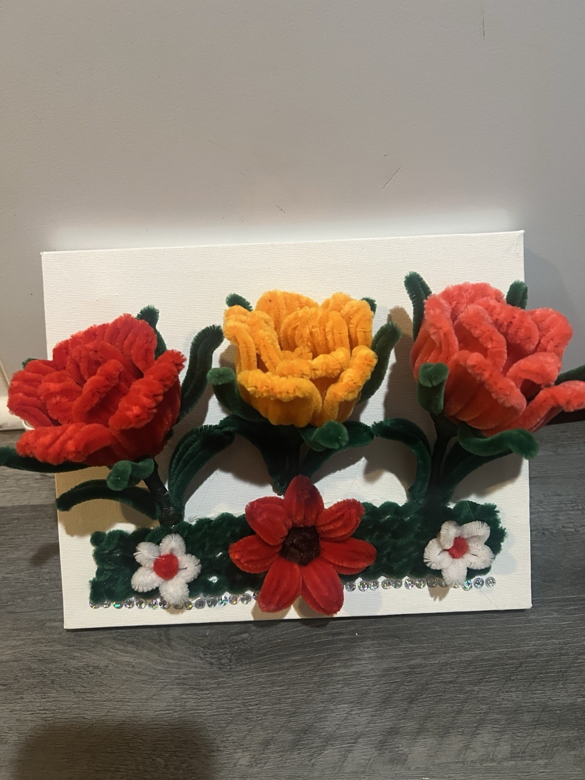 Artificial Fabric Tulip Bouquet Wall Decor, Floral Theme, Red Green White