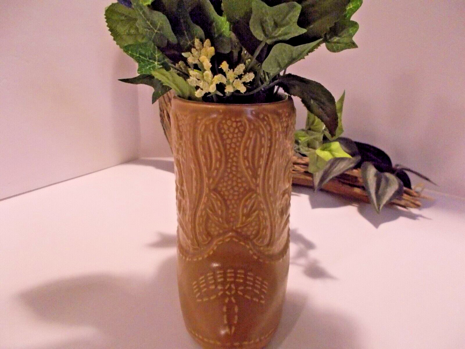 Western Cowboy Boot Cup with Handmade Denim Rose Arrangement – Upcycled Decor