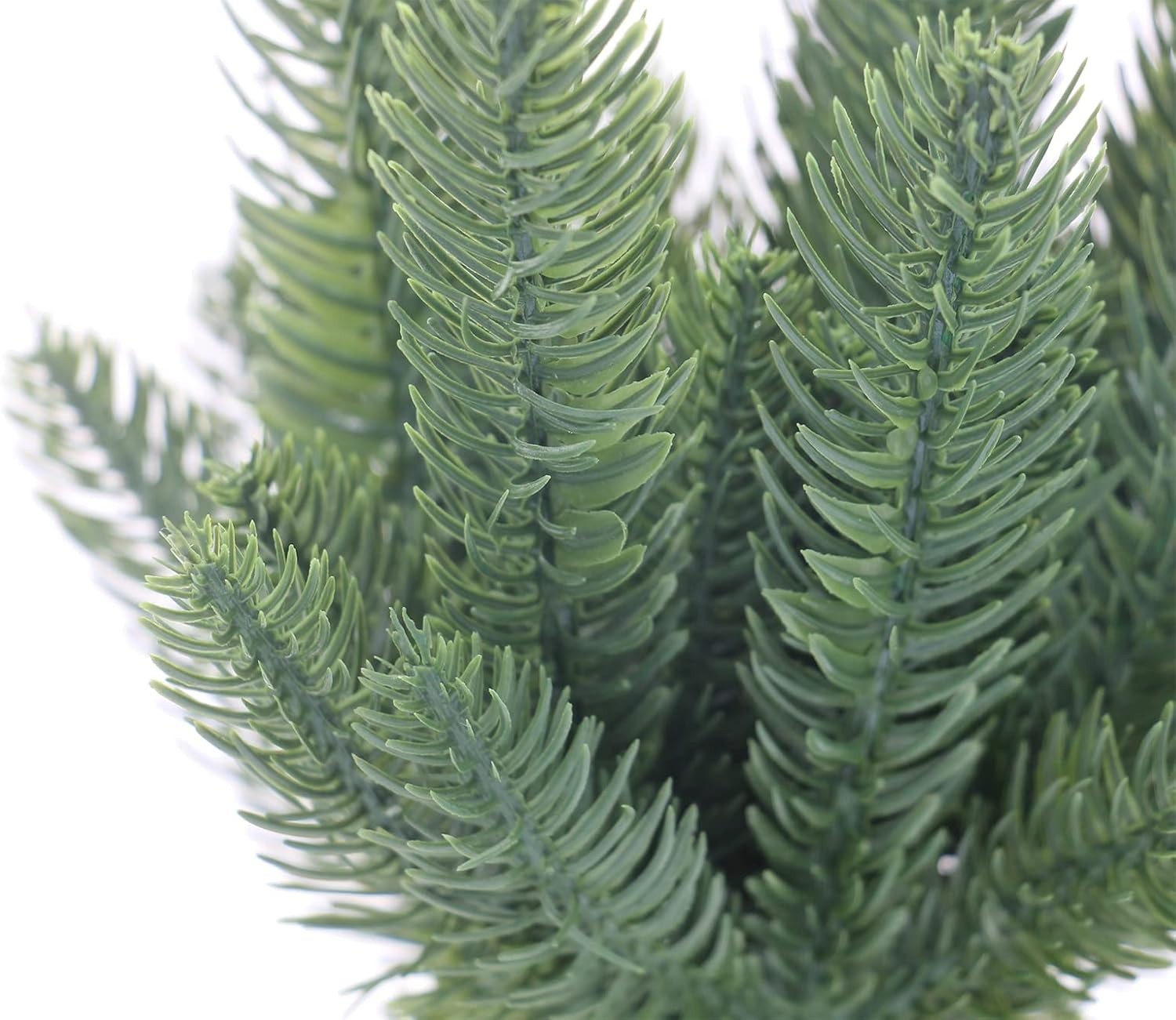 Artificial Pine Branches – Green – 50 Pieces