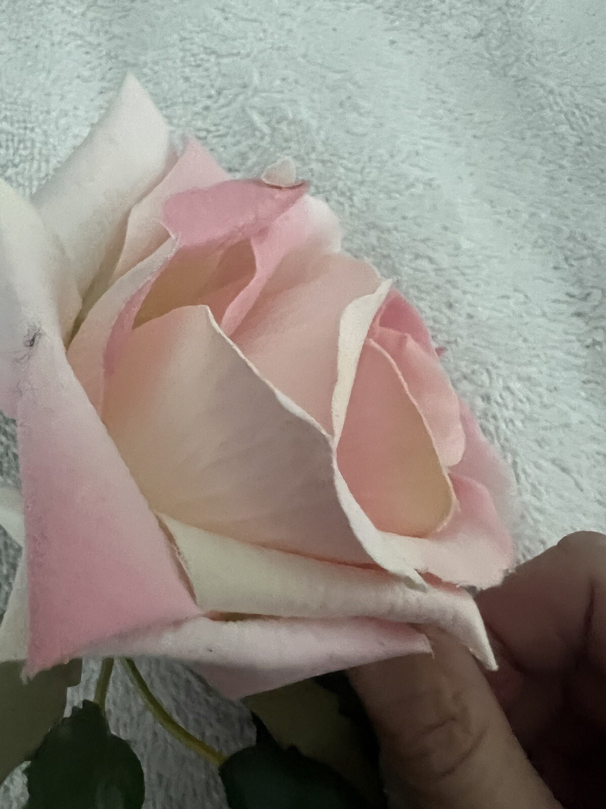 VINTAGE FABRIC ROSE WITH METAL CLIP