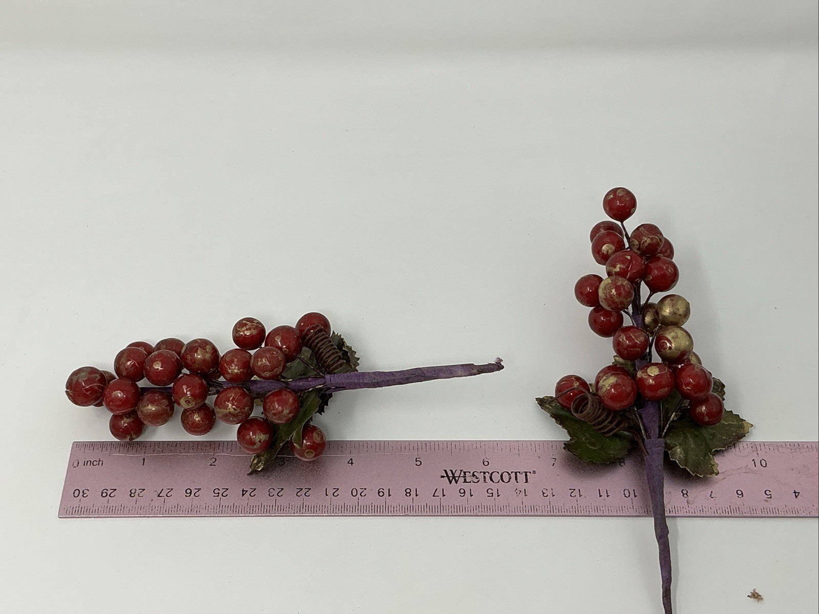 Berry Picks Red w Gold 6” Long Christmas Holiday Home Decor Lot Of 9 Vintage