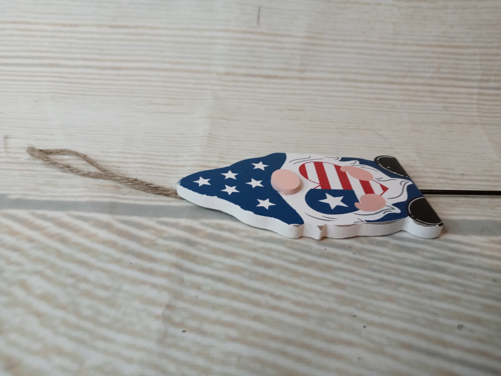 ~New! American Flag Gnome Metal Pick USA Patriotic Floral Wreath Decor Tier Tray