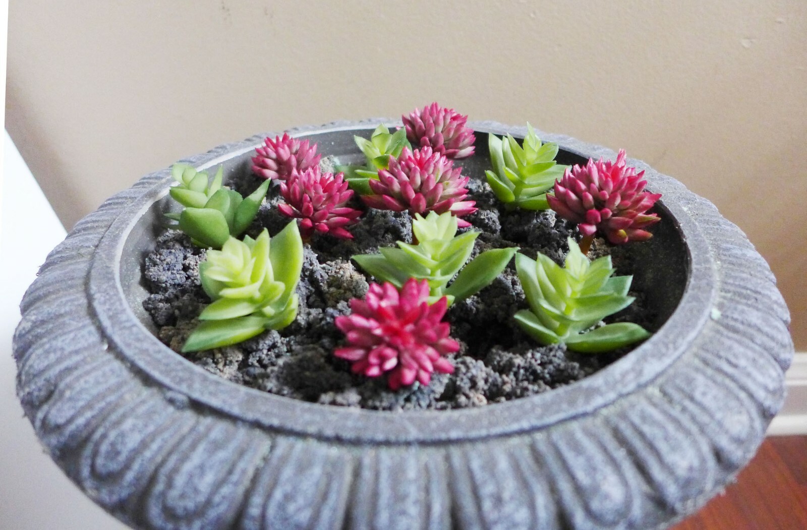 Artificial Grass Miniature Succulents Plants Red Autumn Lotus Stone 12 Pcs (M24)