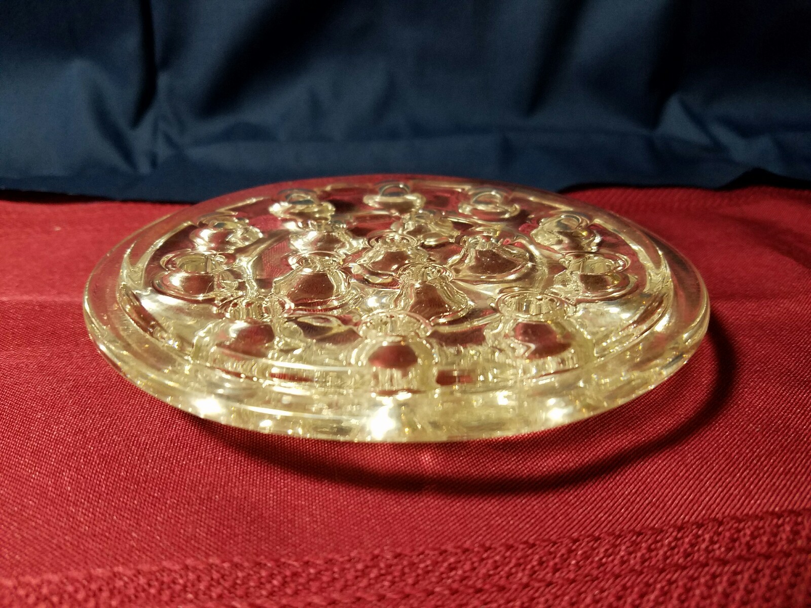 Vintage 16 Hole Glass Flower Frog Floral Arranger Pen Holder Paperweight 5 1/4″