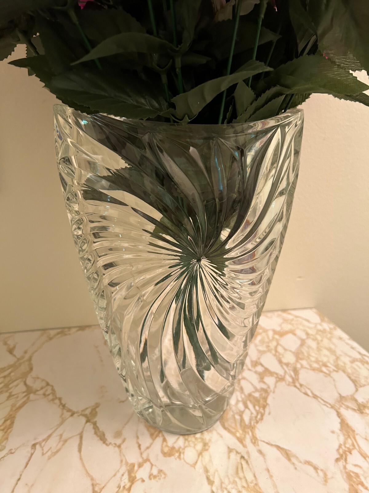 Gorgeous Artificial Silk Flower & Glass Vase Arrangement 22″ Tall x 20-1/2″ Wide