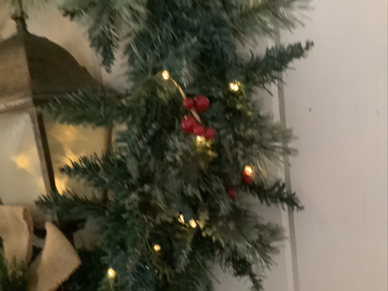 VTG 26″ ” Artificial Pine Wreath w Battery Lighted Lantern Burlap Christmas
