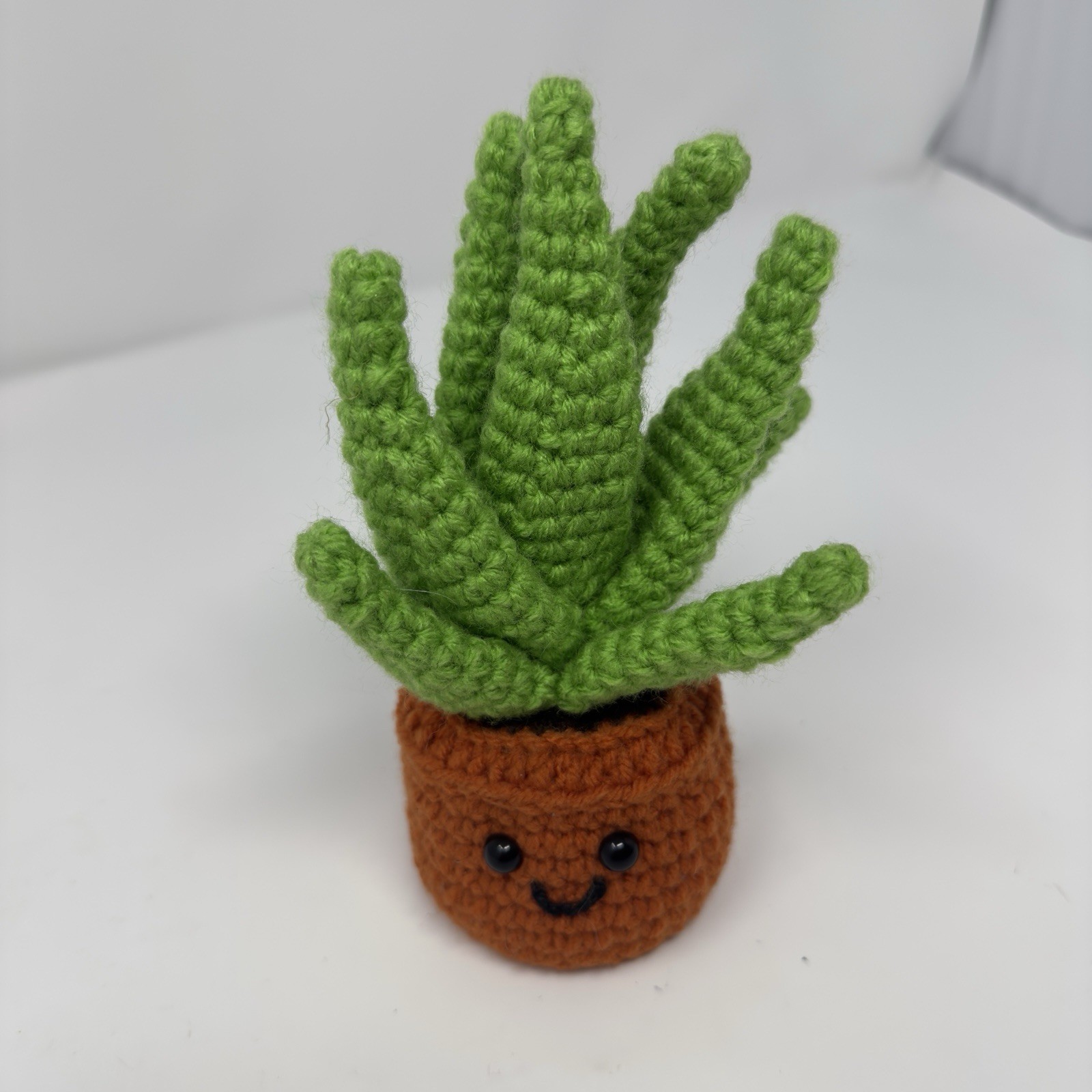 Handmade Crocheted Potted Succulent Plant 7” Retro Cute Gift Happy Aloe Vera