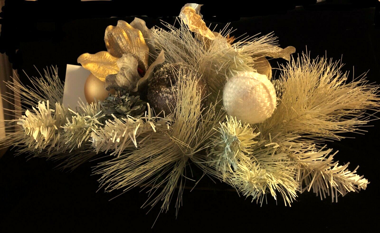 NWT Christmas Flower Arrangement-Beige, White, Gold & Gray-Flat Container-21’W