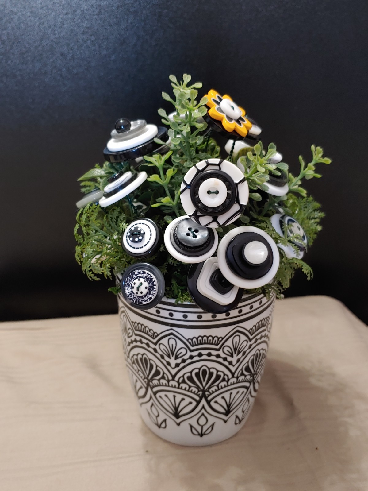 Button Bouquet in black and white floral/fleur di lis pattern mug. pop of yellow