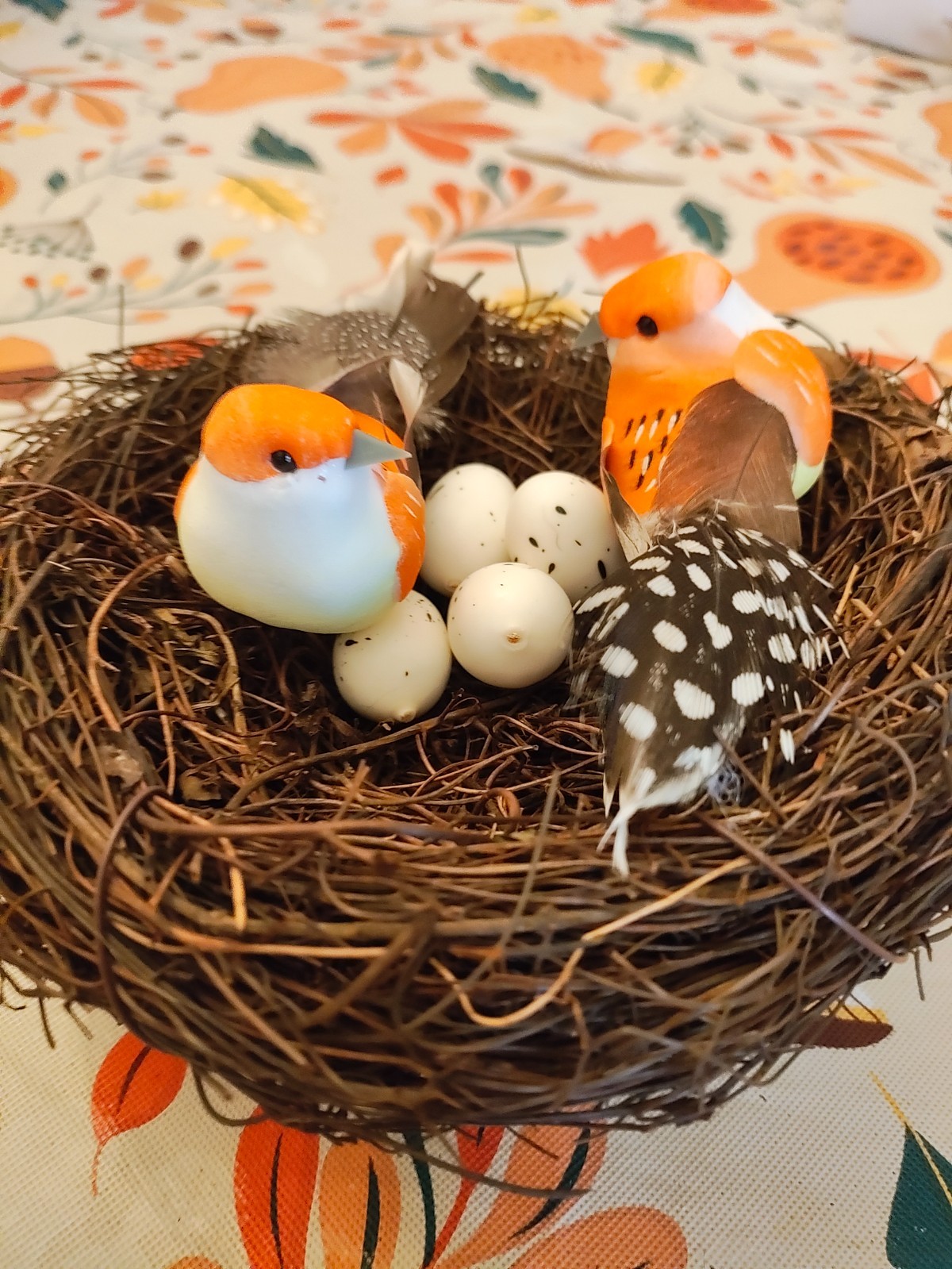 Artificial Faux Bird’s Nest with 2 Bird’s and Eggs.