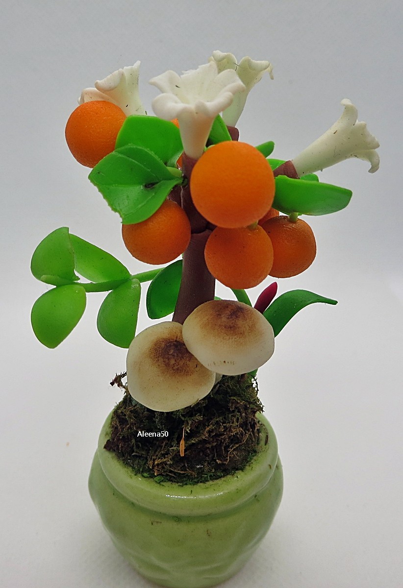 US Stock 4″H Handmade Air-Dry-Clay Miniature Orange Tree Arranged in Pot