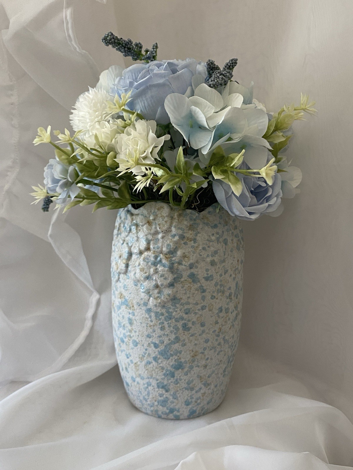 Blue & White Wedding Floral Roses & Mums in a Lovely Vase Summer Flowers