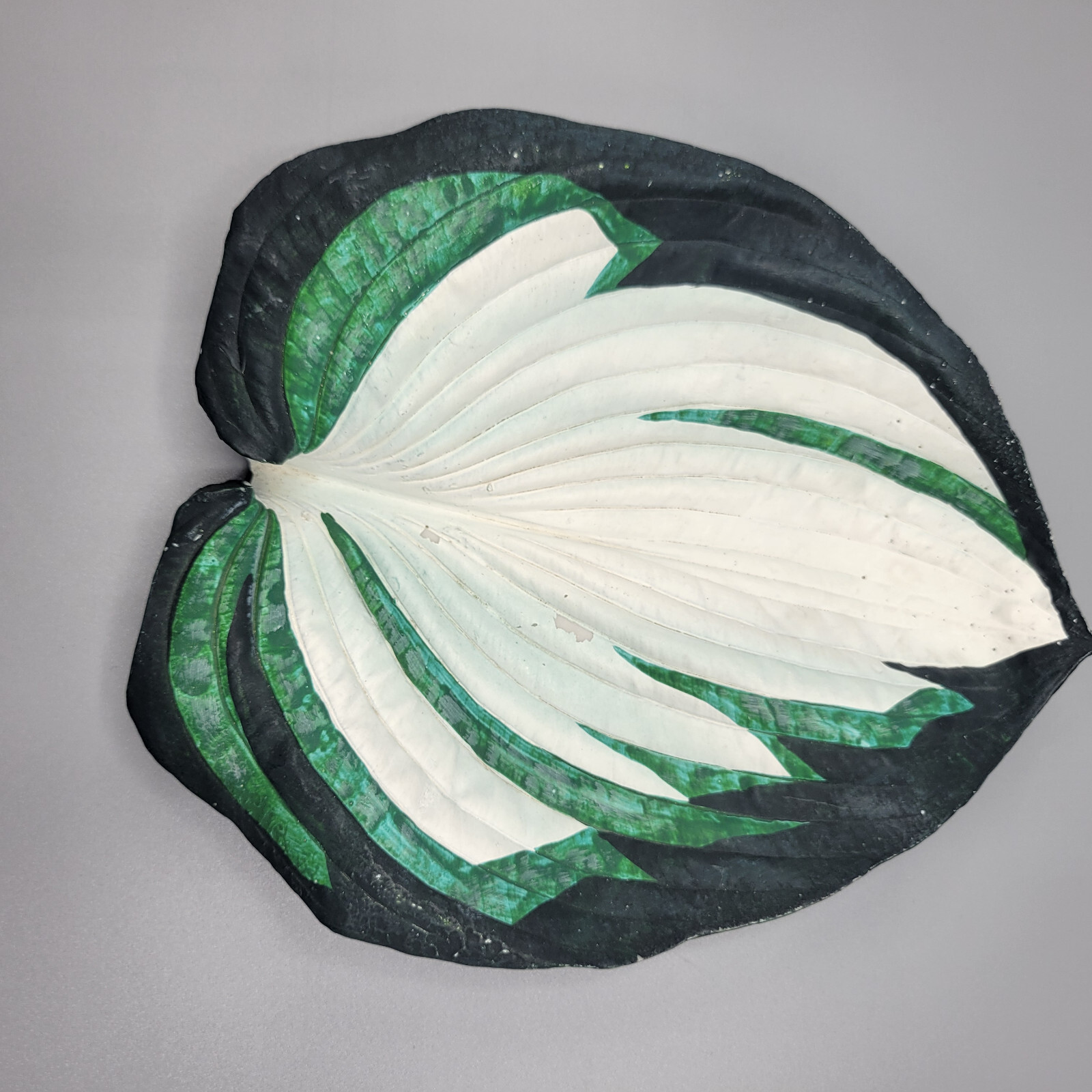 Natures Splendor Green White Hosta Plant Leaf Dish Decor Signed L Hulst 2006