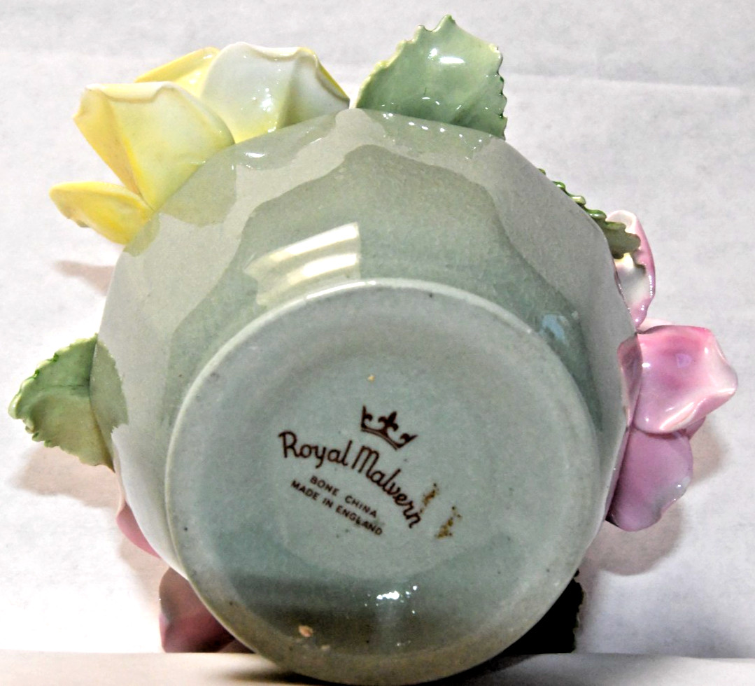 Vtg. Royal Malvern Bone China Flower Arrangement Made in England Rose FlowerBowl