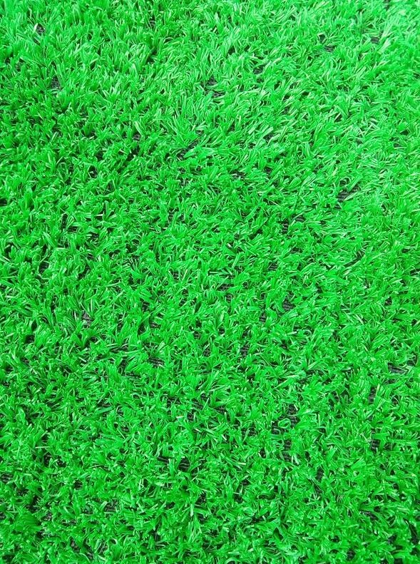 Artificial Grass Dark Emerald Green Color 1.5cm Thick Glf Practice 6.5 x 32ft