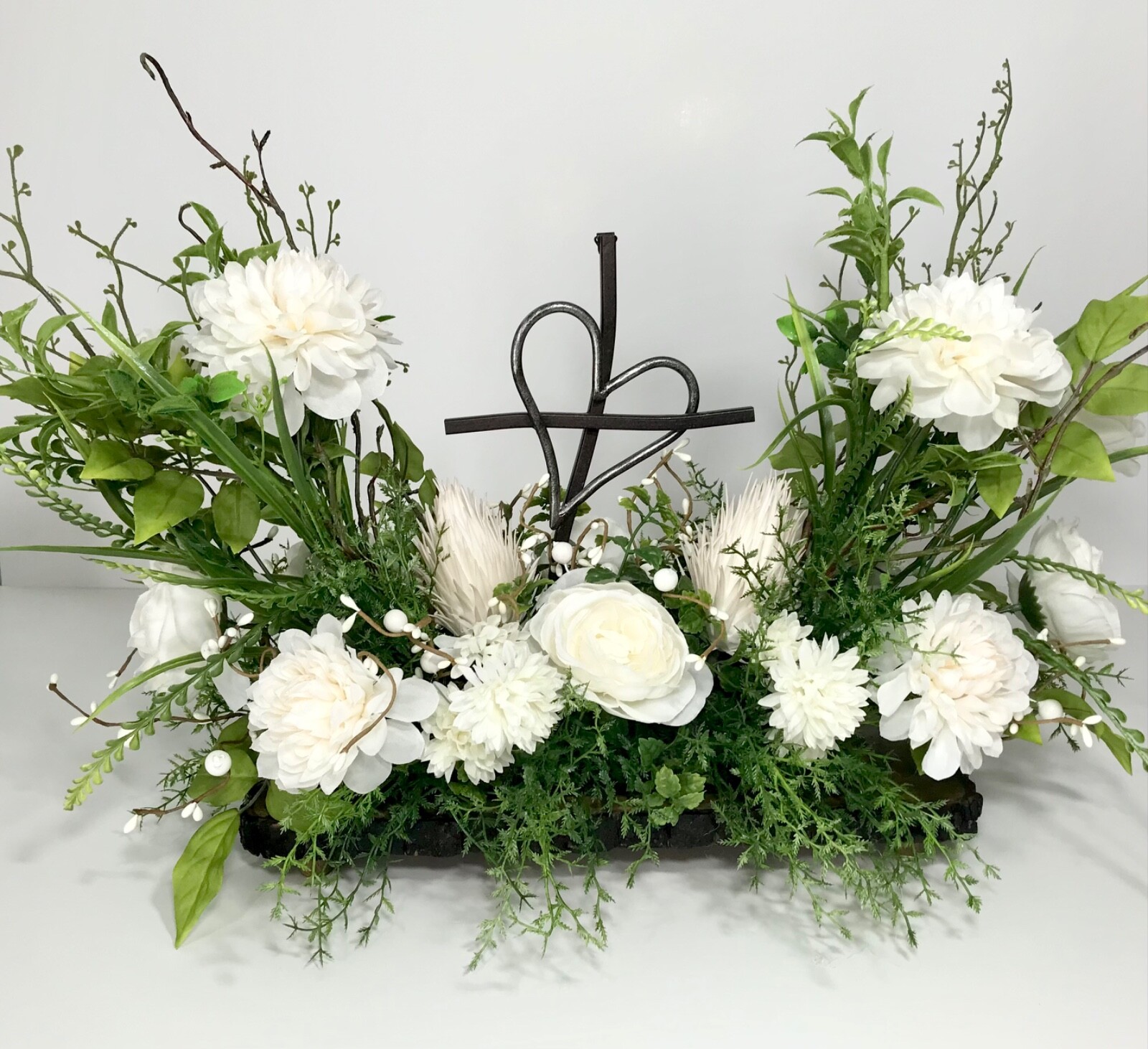 HEART CROSS SYMPATHY LARGE EVERYDAY CHRISTIAN CENTERPIECE FLORAL ARRANGEMENT NEW