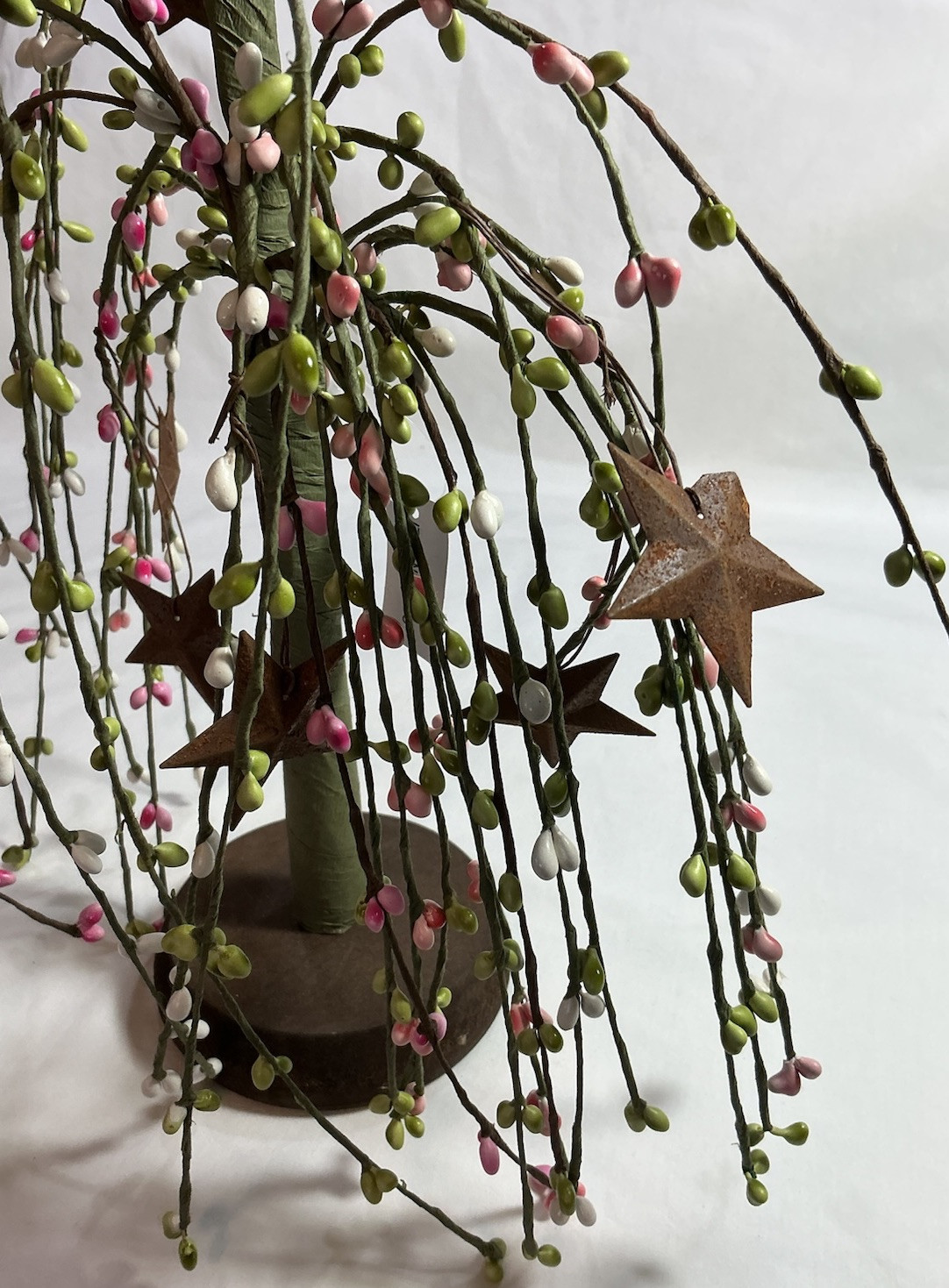 NEW Primitive Pink, Lime Green, White, Pip Berry 13” Willow Tree W/Rusty Stars