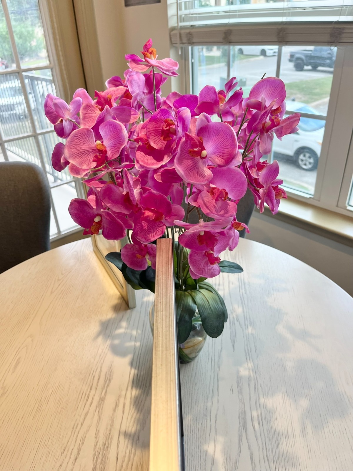 Floral Art Prints and Dark Pink Liquid Illusion Silk Flower Arrangement Set