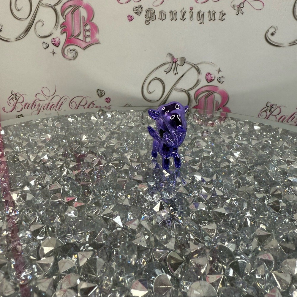 Tokidoki action figurine chrome purple Glossy Purple Glass Unicorn Figurine