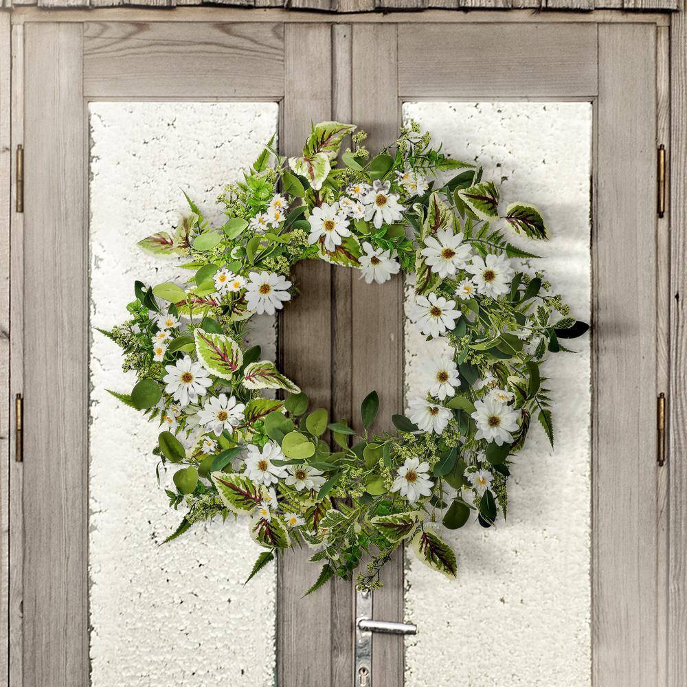 24 In. White, Green Artificial Daisy and Mix Greens Wreath 24 In.
