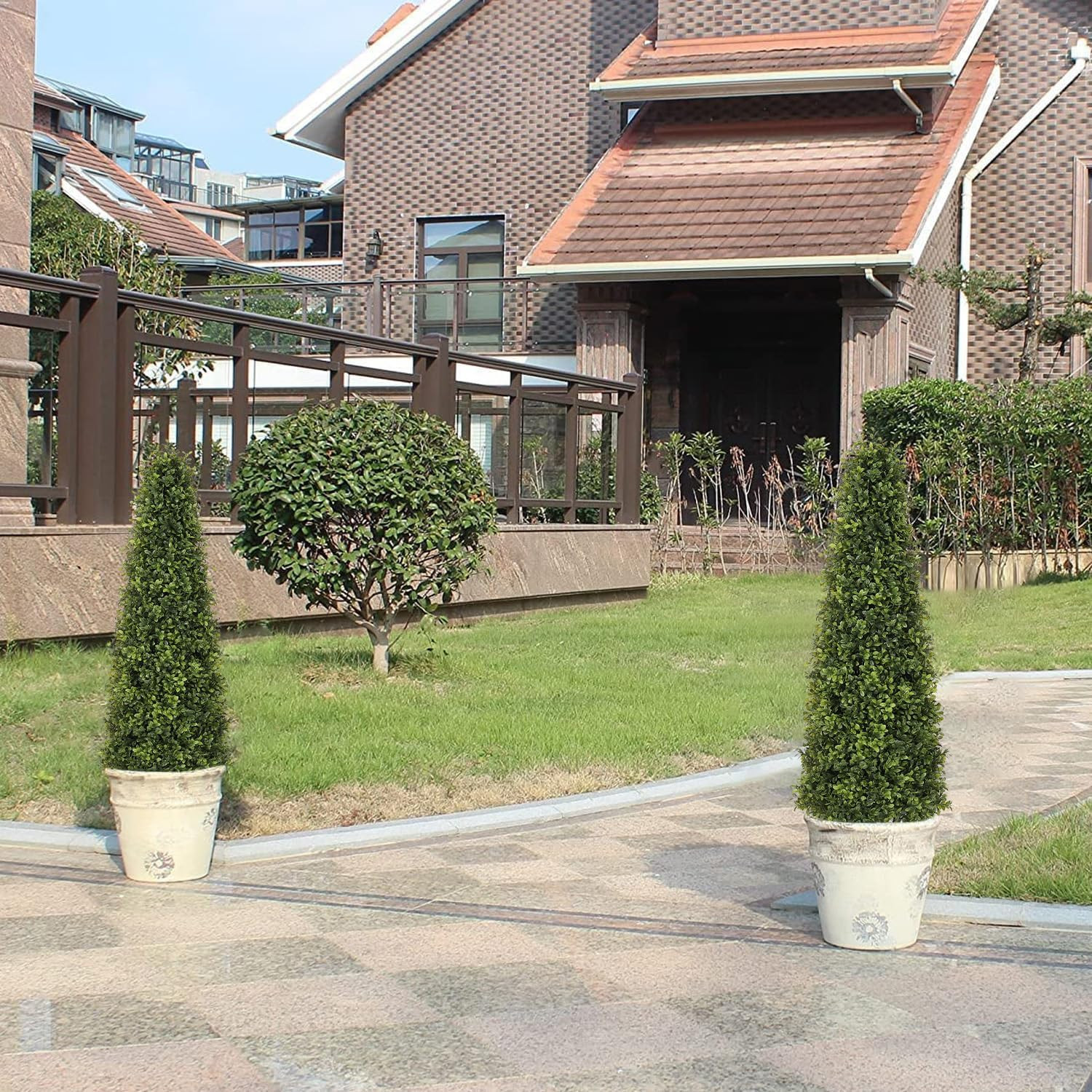 Set of 2 UV Resistant 4Ft Artificial Boxwood Topiary Trees for Outdoor Decor