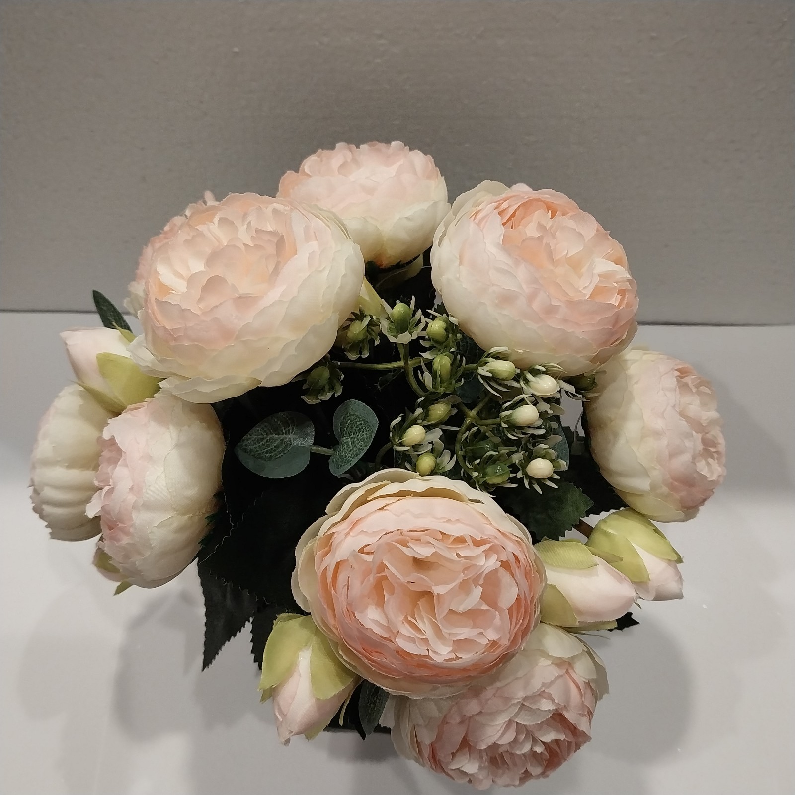 Faux Artificial Roses Flower Arrangement in Glass Vase w/ Faux Water