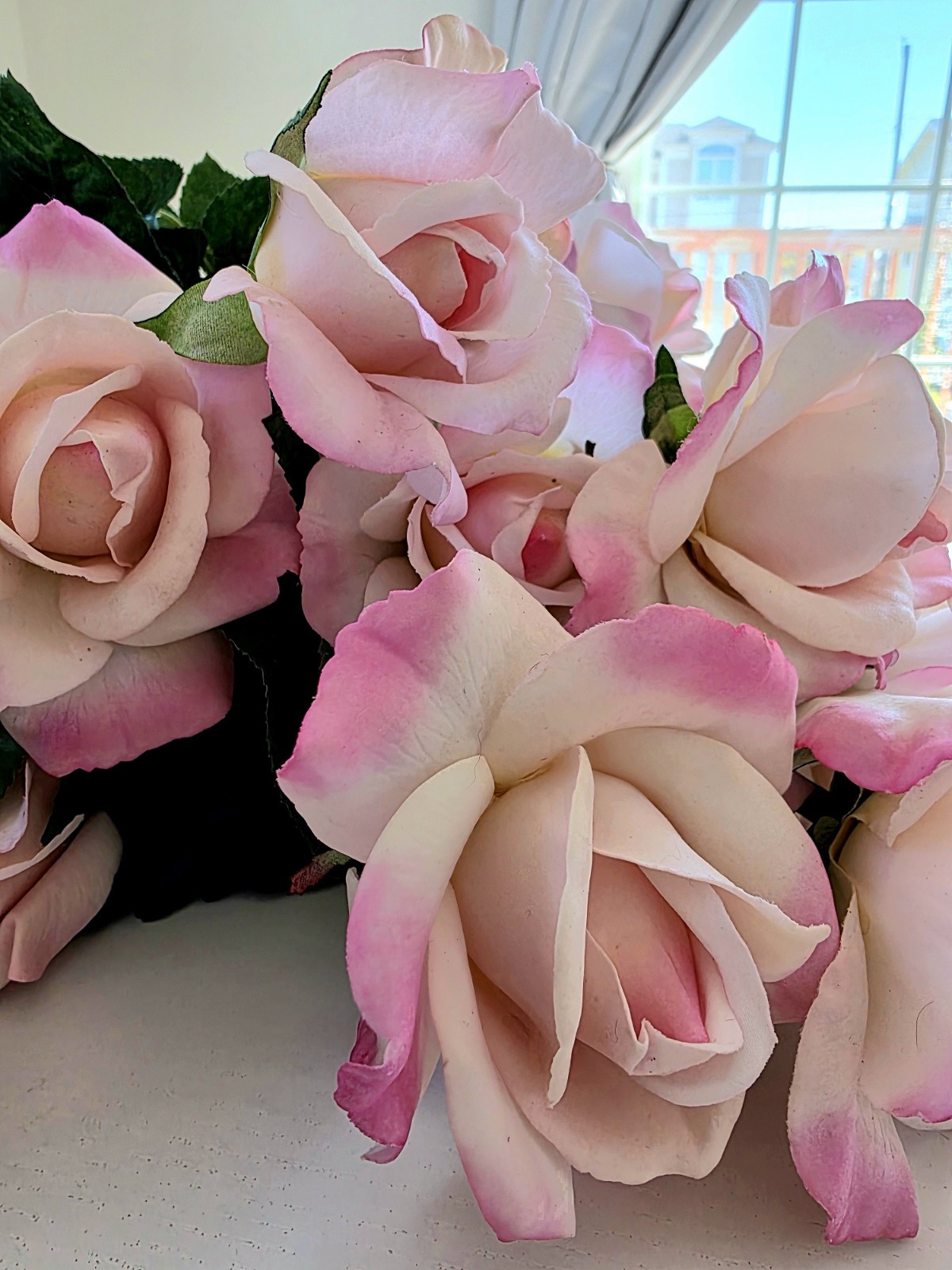 Delicate Pink & White Roses, Closed & Open, Groups of 4 *preowned, Gorgeous*