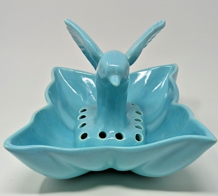 Vintage Camark Pottery Blue Leaf Console Bowl with Blue Bird Flower Frog MINT