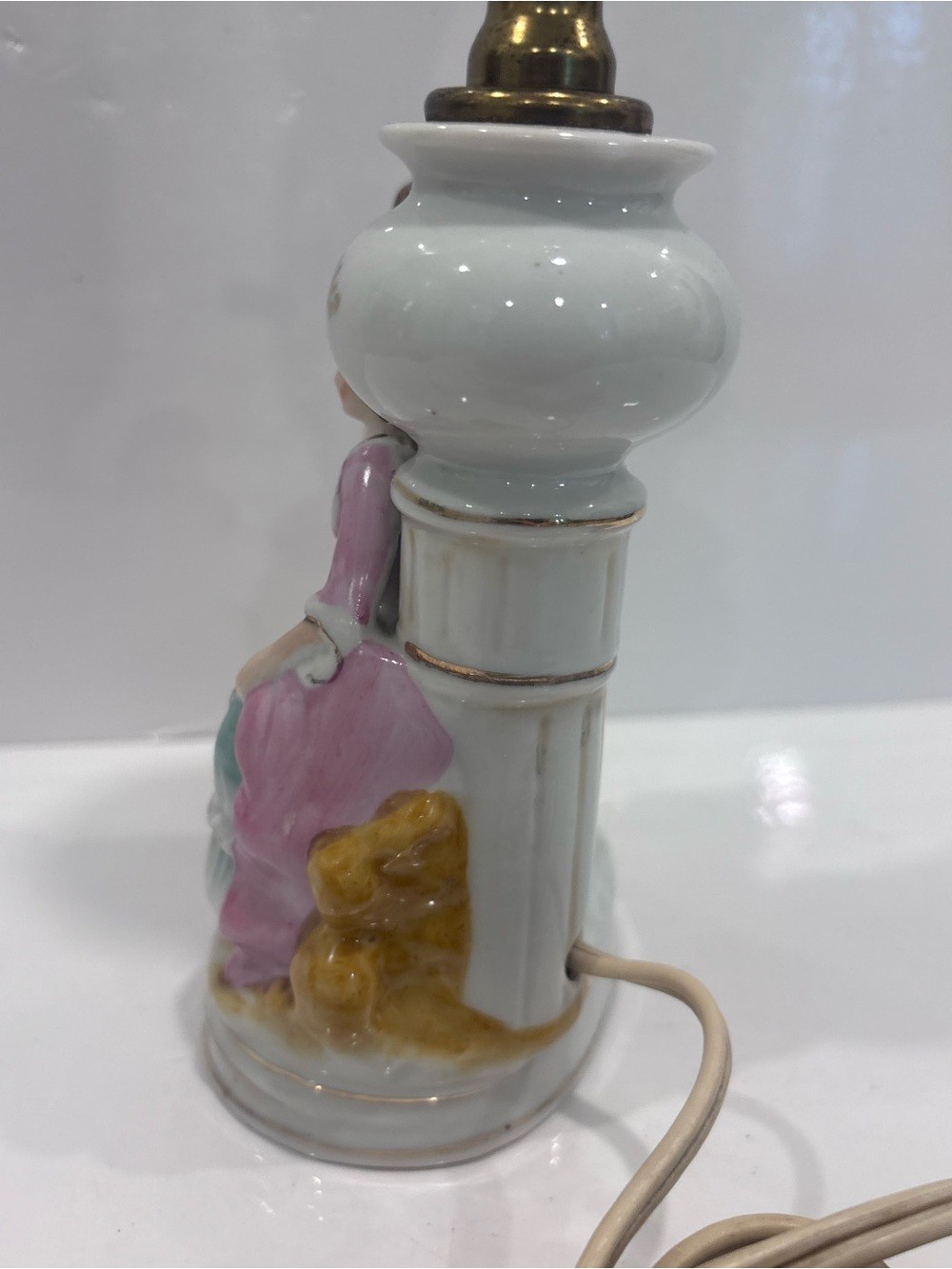 Vintage Maruyama Occupied Japan porcelain figural table lamp Victorian 1945-52