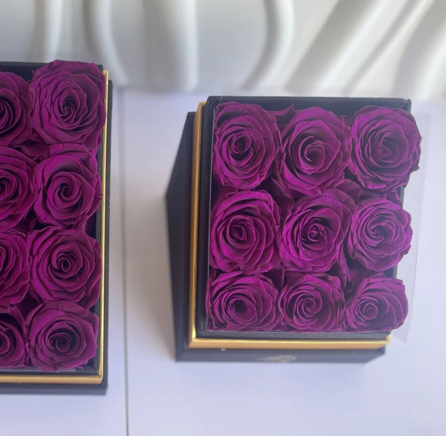 Eternal flowers in trapezoidal gift boxes for Valentine’s Day Mother’s Day gift
