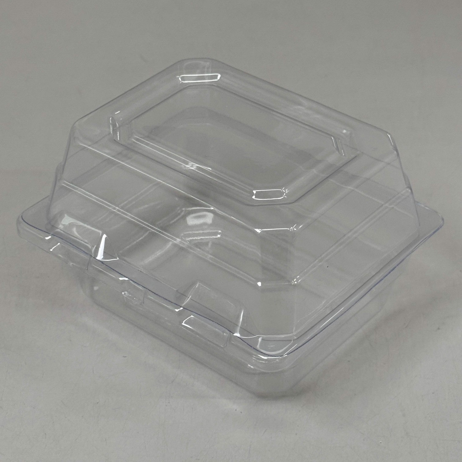 Boutonniere & Corsage Clear Plastic Box (50 Count) 4″ x 3″ x 3″