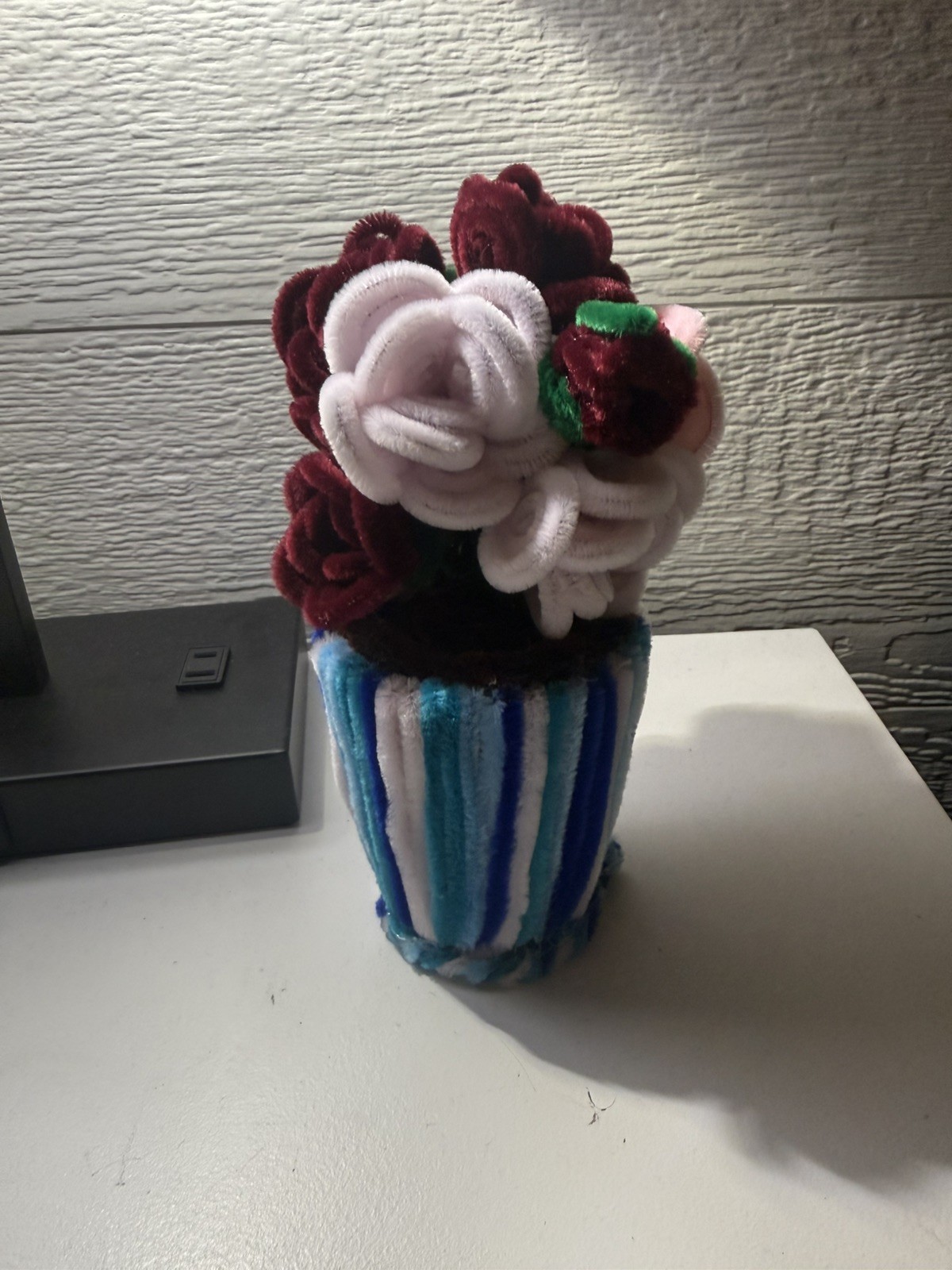 CUSTOM Pipe Cleaner Floral Arrangement: Please see full description