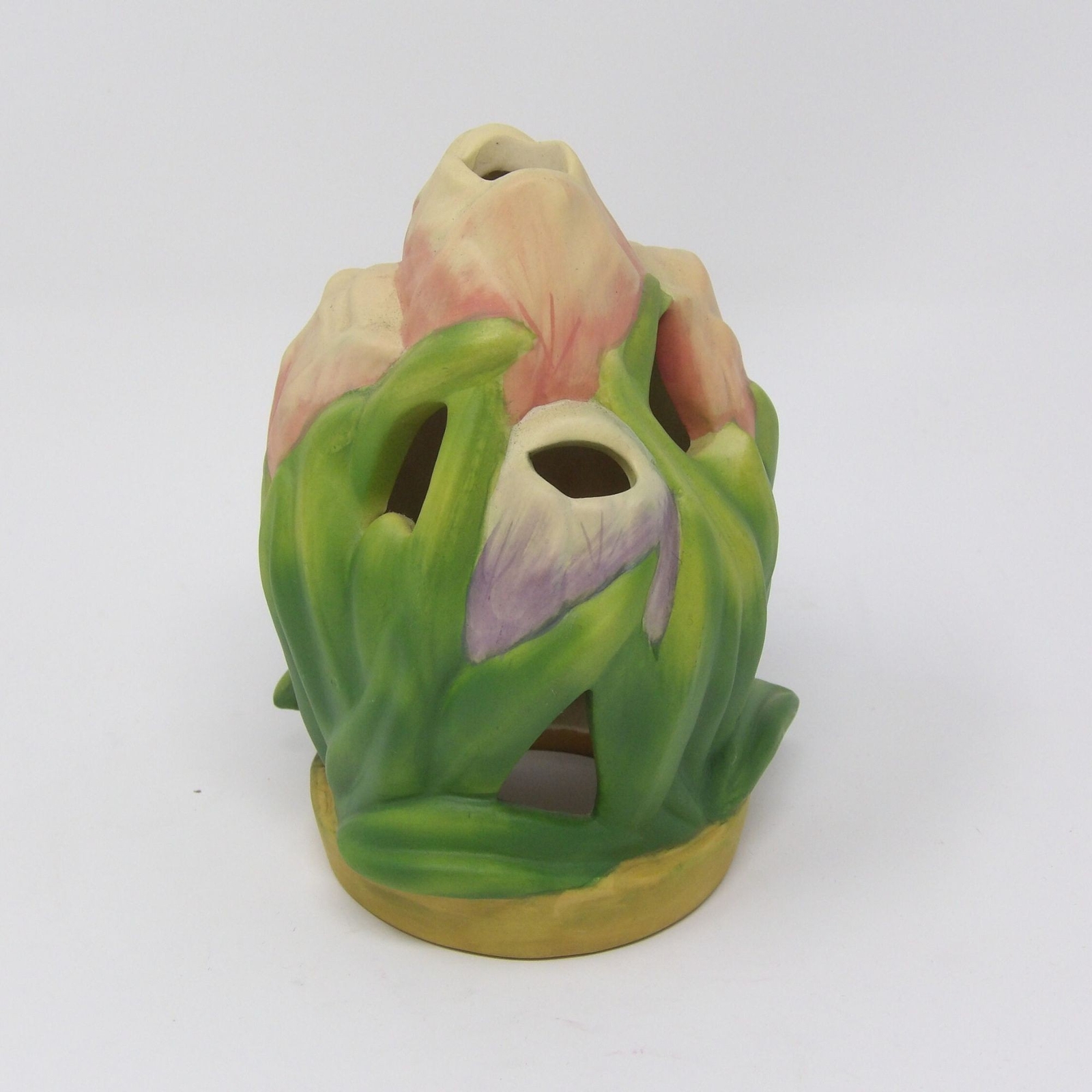 Vintage Floral Frog Floral Bouquet Shaped 4 3/4″ H x 3 1/2″ W Pink & Purple Flow