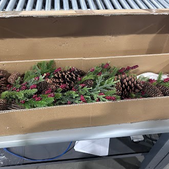 ARTIFICIAL RED BERRY STEMS PINE BRANCHES FOR CHRISTMAS – GREEN