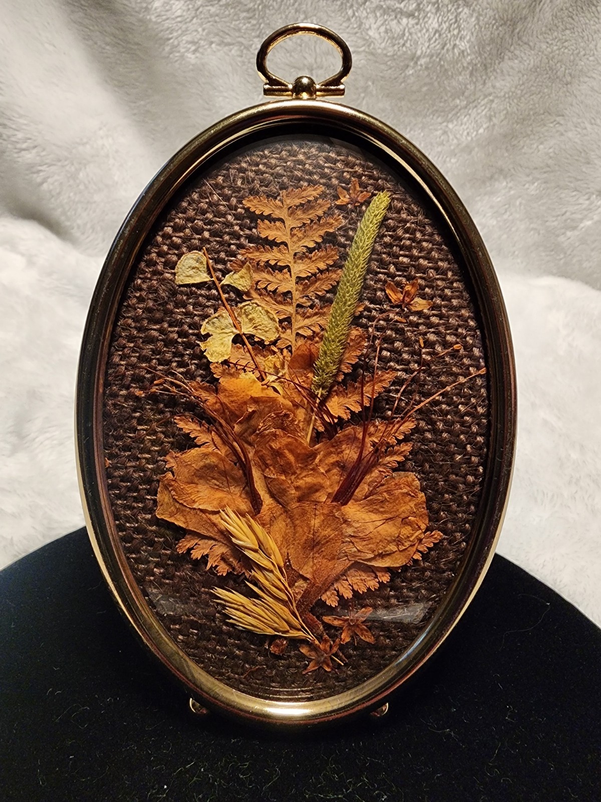 Vintage Framed Dried Flowers Standing Or Wall Hanging Oval Domed Glass Gold Tone