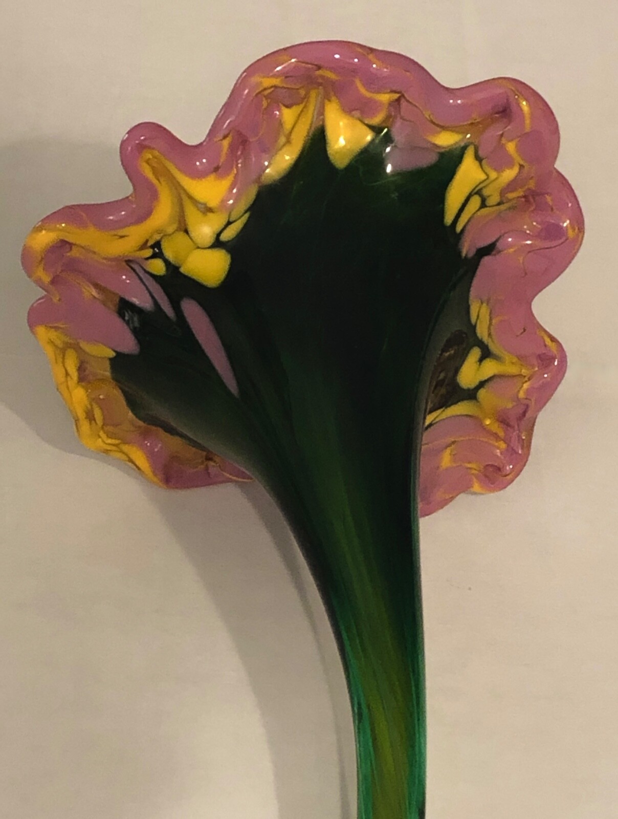 Murano Style Hand Blown 13 3/4″ Mauve/Pink Angel’s Trumpet Art Glass Flower