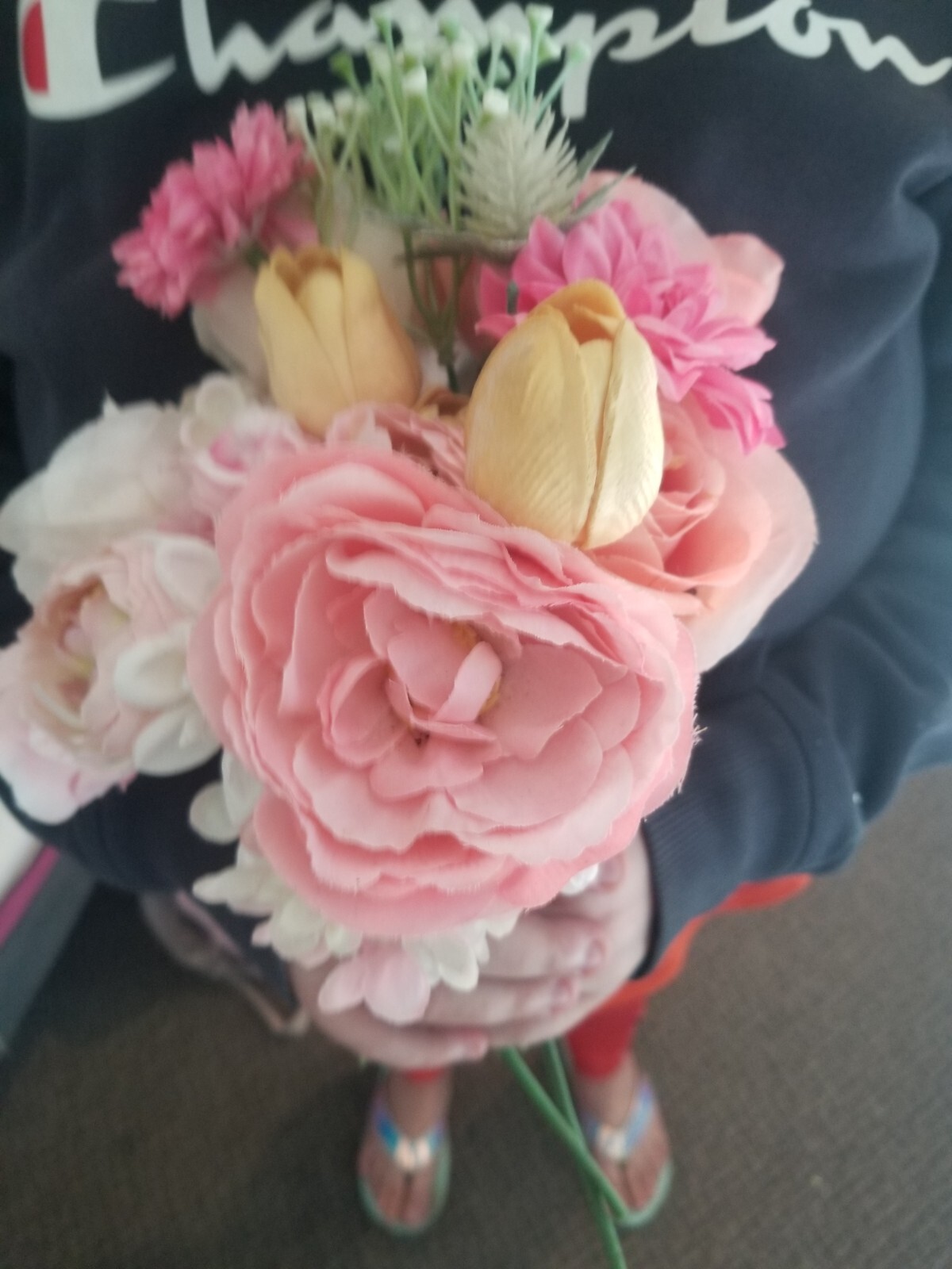 BOUQUET OF ARTIFICIAL PINK/WHITE FLOWER 12″ TALL GREEN STEM, HANDMADE/VALENTINES
