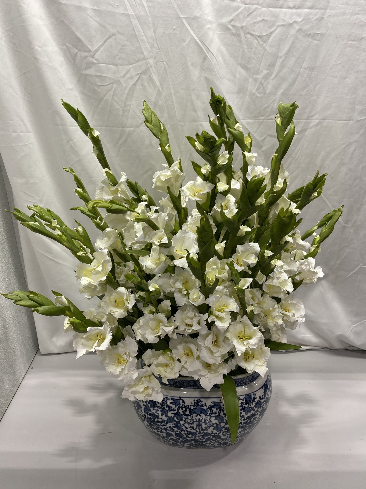 Wineward Home Gladiolus Arrangement In Oval Plater 29in